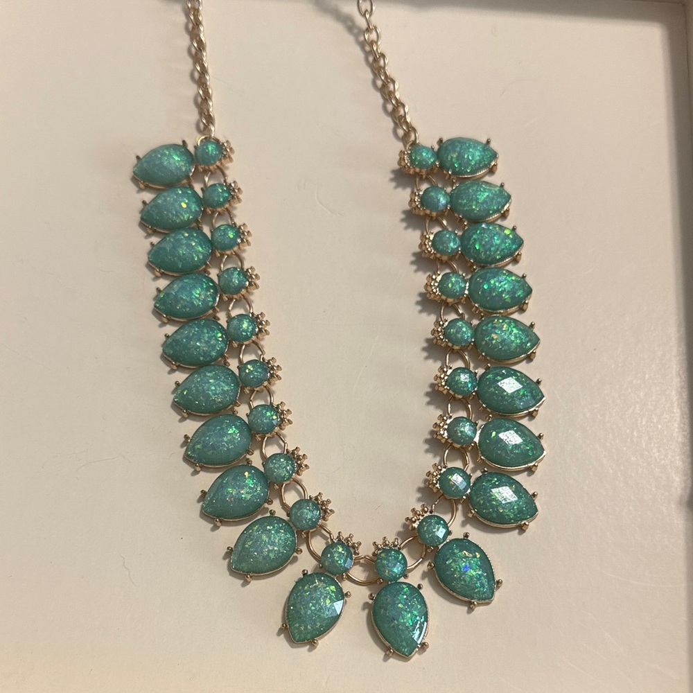 Elegant Green Statement Necklace